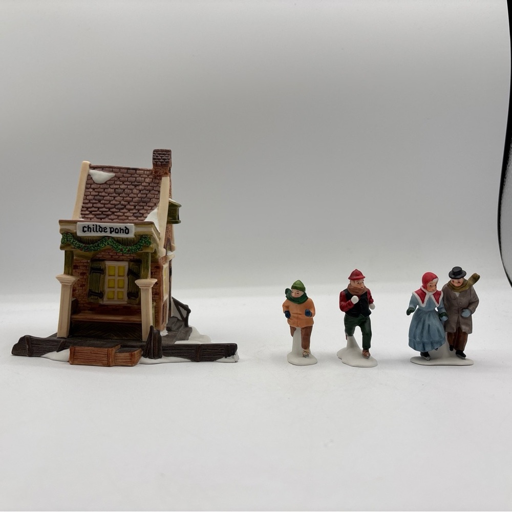 Department 56 1988 Vintage HVC Childe Pond And‎ Skaters Set Of 4 5903-0 Retired
